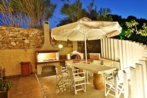 Ventoura Studios & Apartments Syros Greece