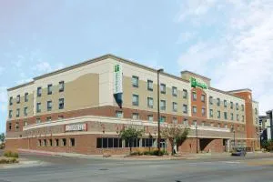 Holiday Inn Omaha Downtown - Waterpark by IHG - أوماها
