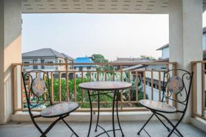 5BR PoolVilla On the Old City Moat ⁜Best Location⁜