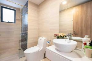 Next Bui Vien street-3br apartmentthe Soho