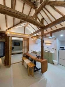 Bow Hanok House