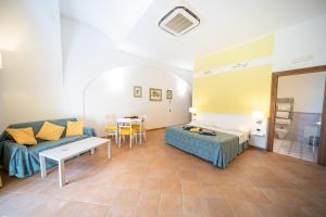 Studio with Terrace room in Limoneto Di Ercole