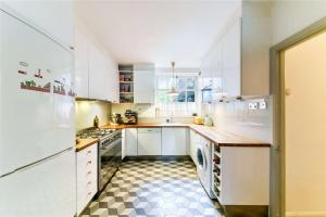 Designer Flat in Bethnal Green