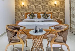 The Crest Lodge Limited