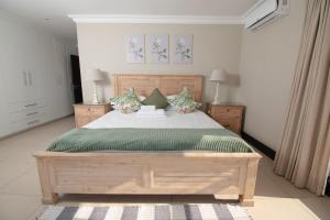 25 Bronze Beach Penthouse Umhlanga Rocks