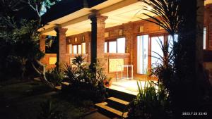 Phòng Giường Đôi Nhìn Ra Vườn (Double Room with Garden View)