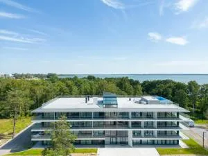 Sea & Lake - City Apartments - Deep