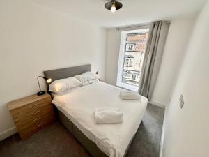 Fountain Apartment No 3 with Free Parking