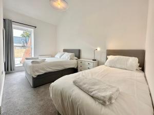 Fountain Apartment No 2 with Free Parking