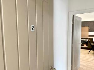 Fountain Apartment No 2 with Free Parking