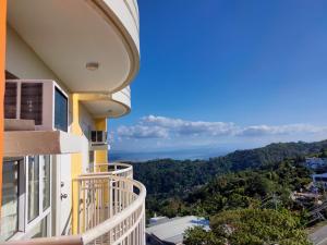 Tagaytay Condo Staycation