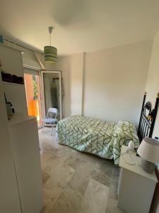 Manilva Beach: Your Costa del Sol Getaway!