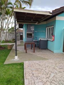 Casa de praia com piscina para 05 pessoas