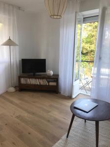 Appartements Magnifique 47m2 Bas Gairaut apercu mer, parking facile, acces gare facile : photos des chambres