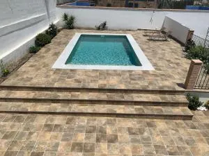 Cortijo Los Pinillos - 皮诺斯赫尼尔