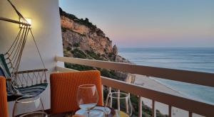 Sesimbra Sun&Sea - Beachfront Apartment!