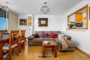 Lucila Beachfront Pedregalejo By AlohaMálaga