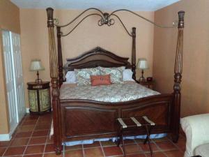 Cottage Suite room in Mango Inn Bed and Breakfast