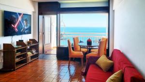 Sesimbra Sun&Sea - Beachfront Apartment!