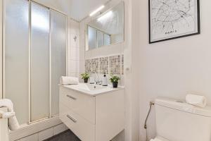 Appartements Studio cosy proche Paris - 2 min RER Gentilly : photos des chambres