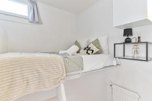 Appartements Studio cosy proche Paris - 2 min RER Gentilly : photos des chambres