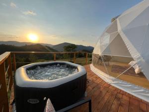 Starry Dome - Mantas Retreat Glamping Cornereva