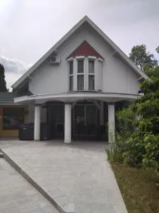 Diana Lak III. - Szigetszentmárton