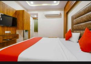HOTEL SAFARI INN