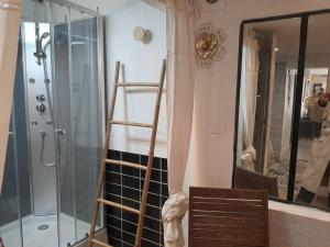 Appartements Superbe appartement au calme avec piscine : photos des chambres