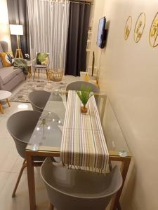 Beautiful High End Condo in City Center, Manila