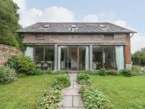 The Cart Barn - Codford