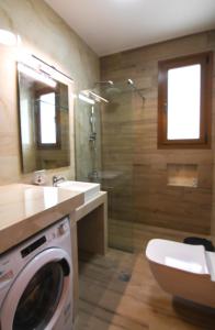 Athor Ireon Apartment 1