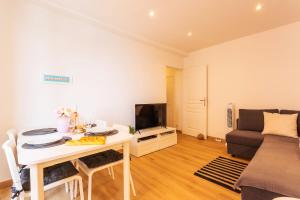 Appartements THE BAY AP4371 By Riviera Holiday Homes : photos des chambres