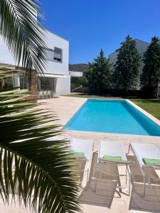 Villa Casanovas 1213 people