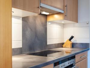 Apartment Les Chouettes 11 by Interhome