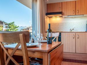 Studio Bouleaux K4 by Interhome