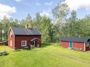 Chalet Mjöshult by Interhome