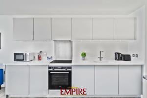 Lovely One Bedroom Apartment Broad Street!