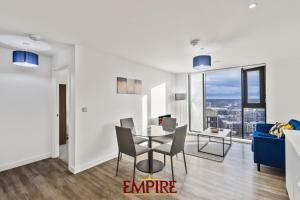 Lovely One Bedroom Apartment Broad Street!