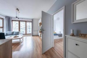 Woronicza 33B Prywatne mieszkanie z oddzielną sypialnią i balkonem Samodzielne Zameldowanie!