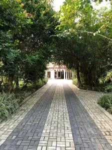 Birds Paradise Holiday Rooms- Kamburugamuwa - Kamburugamuwa