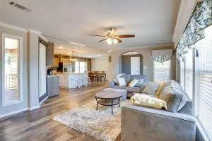 Many Waterfront Vacation Rental with Boat Launch! - Zwolle