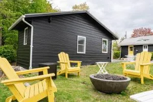 Double The Fun II Two Houses and fire pit in shared yard - Rhinebeck
