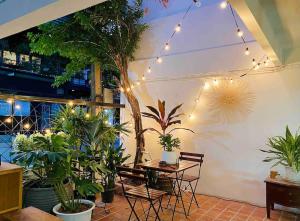 Flip Flop In Townhouse