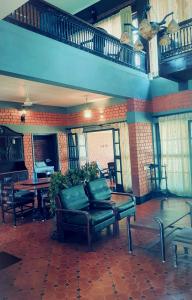 Beautiful Beach Front Villa - Beach Castle Homestay