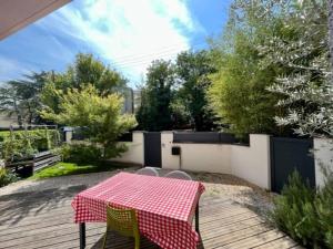 Appartements Rez de maison climatisee avec jardin : photos des chambres