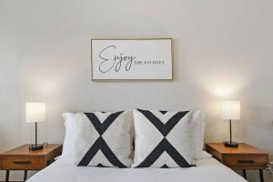 Warm & Inviting 2BR Apartment - Fullerton 1B