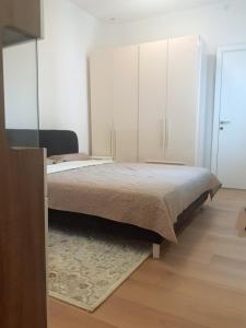 Beograd Slavija - fontana 70 m2