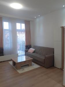 Beograd Slavija - fontana 70 m2