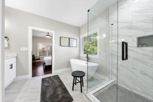 Twin Homes - 8 Bedroom Retreat In Central ATL